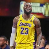 LeBron James a signé un nouveau contrat de 2 ans avec les Lakers KEYSTONE/FR172030 AP/IAN MAULE